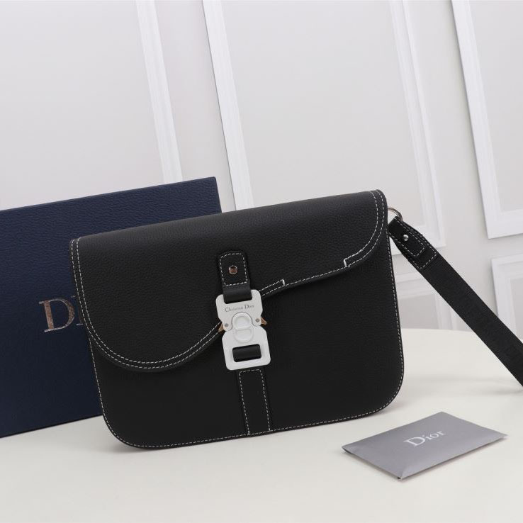 Christian Dior Clutch Bags - Click Image to Close